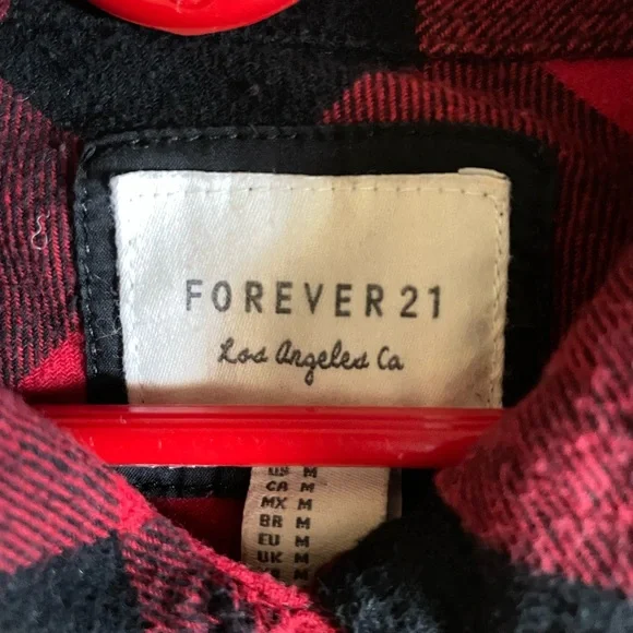 Forever 21 Red & Black Buffalo Plaid Flannel Shirt – Casual Button Up - Picture 3 of 4